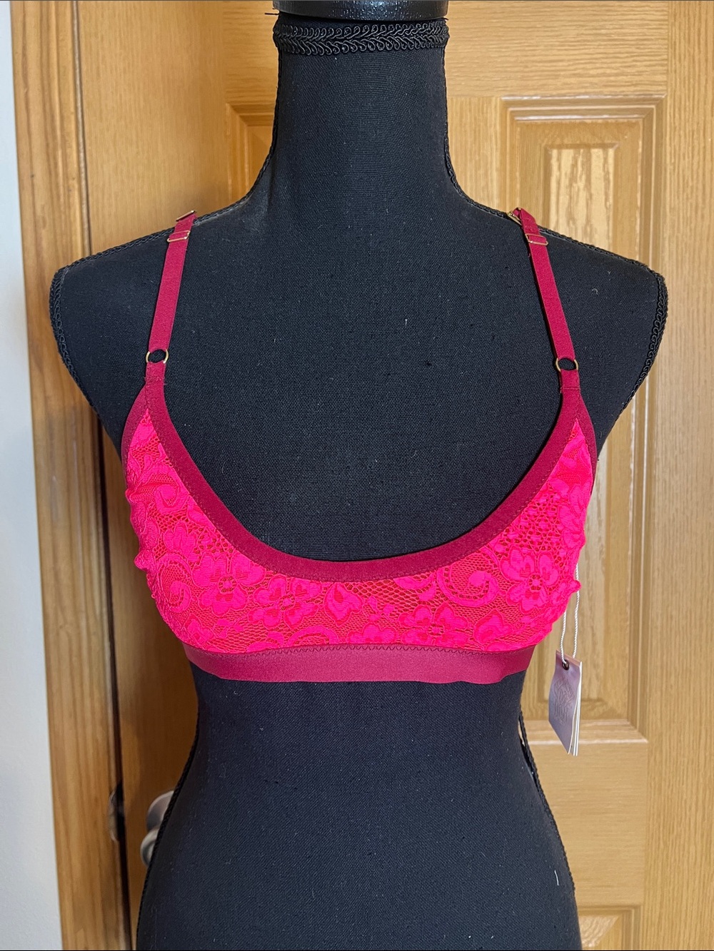 WE ARE HAH Guard Her Bra - Picture 5 of 12